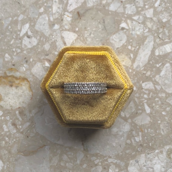 Vintage 1 Carat Diamond Three Row Pave Yellow Gold Stack Band Ring - Picture 4 of 13